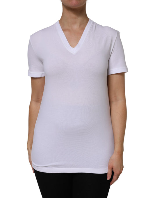 Camiseta blanca de algodón con cuello en V y mangas cortas