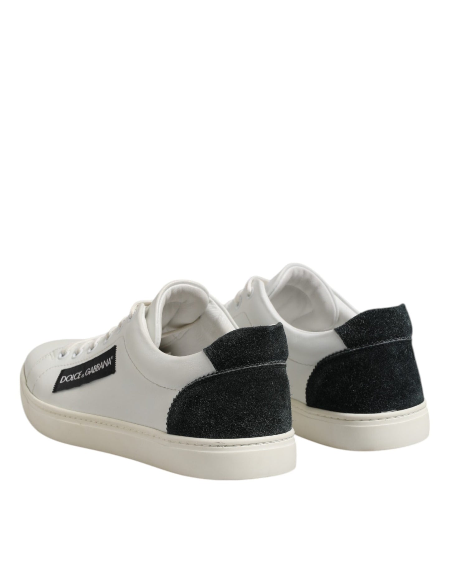 Zapatillas deportivas de cuero blanco y negro con cordones para hombre