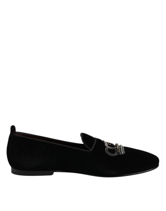 Mocasines de terciopelo negro con corona de cristal