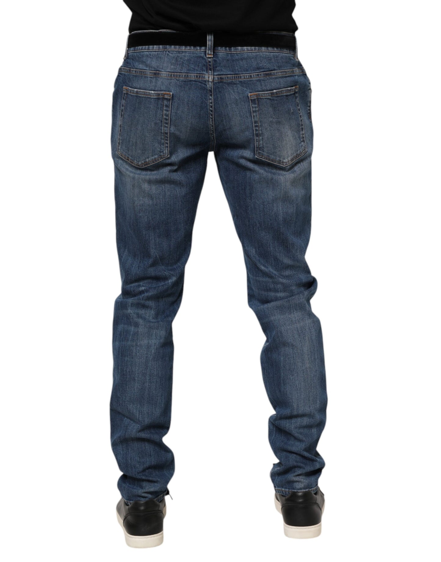 Vaqueros con bordado de logotipo azul