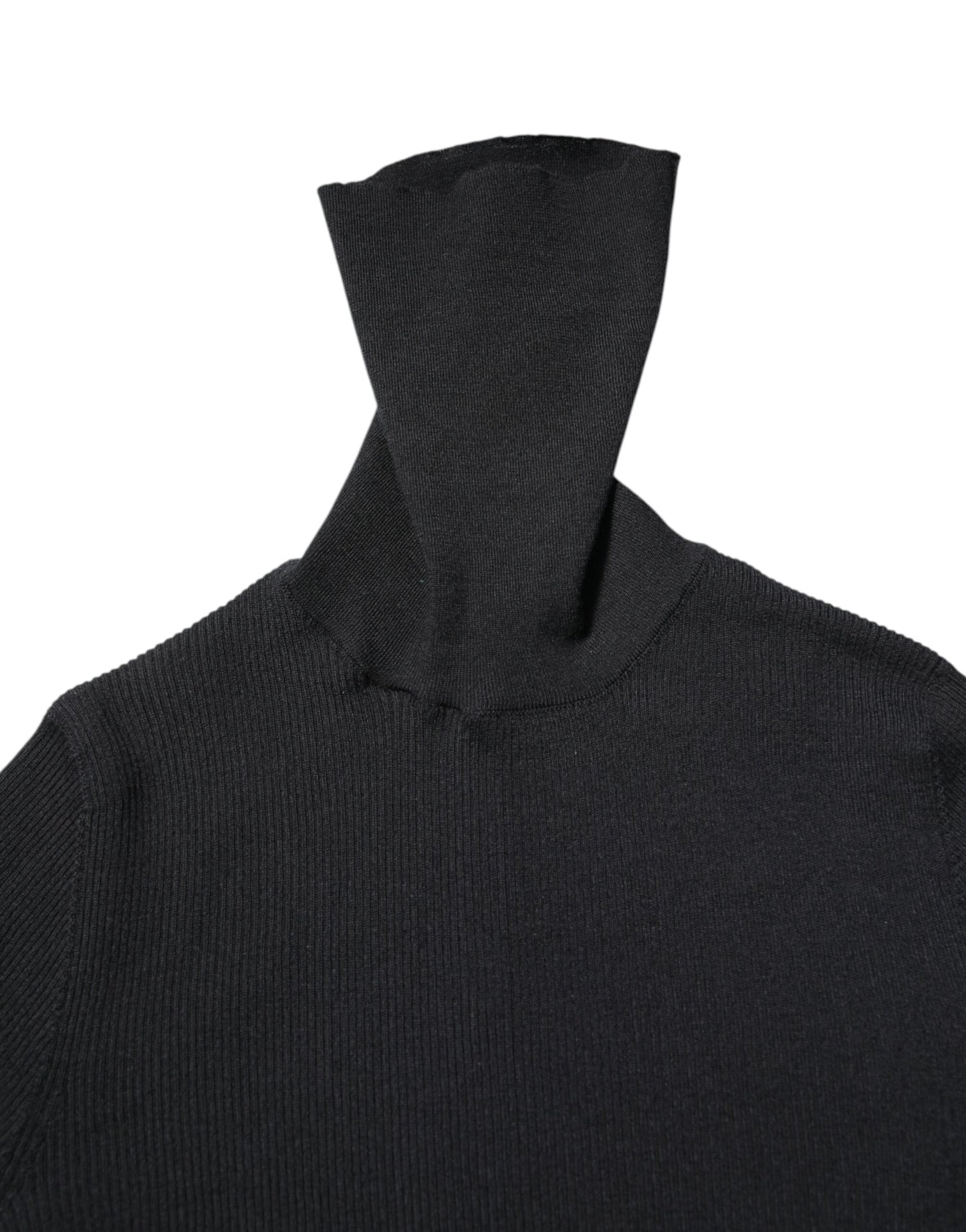 Blusa de punto con cuello alto de cachemira negra