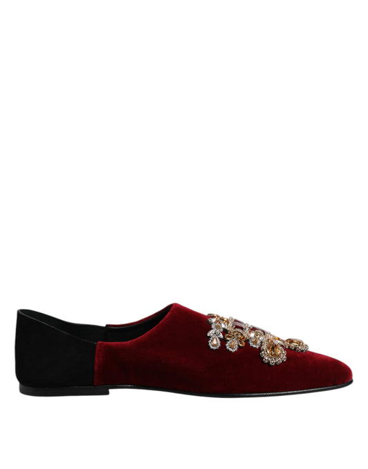 Zapatos sin cordones con adornos de terciopelo rojo y negro