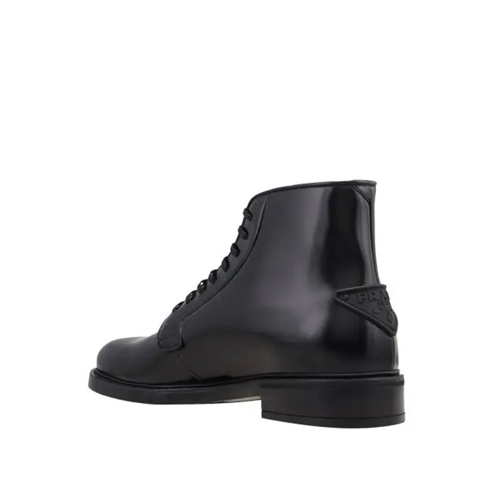 Bottes à lacets en cuir