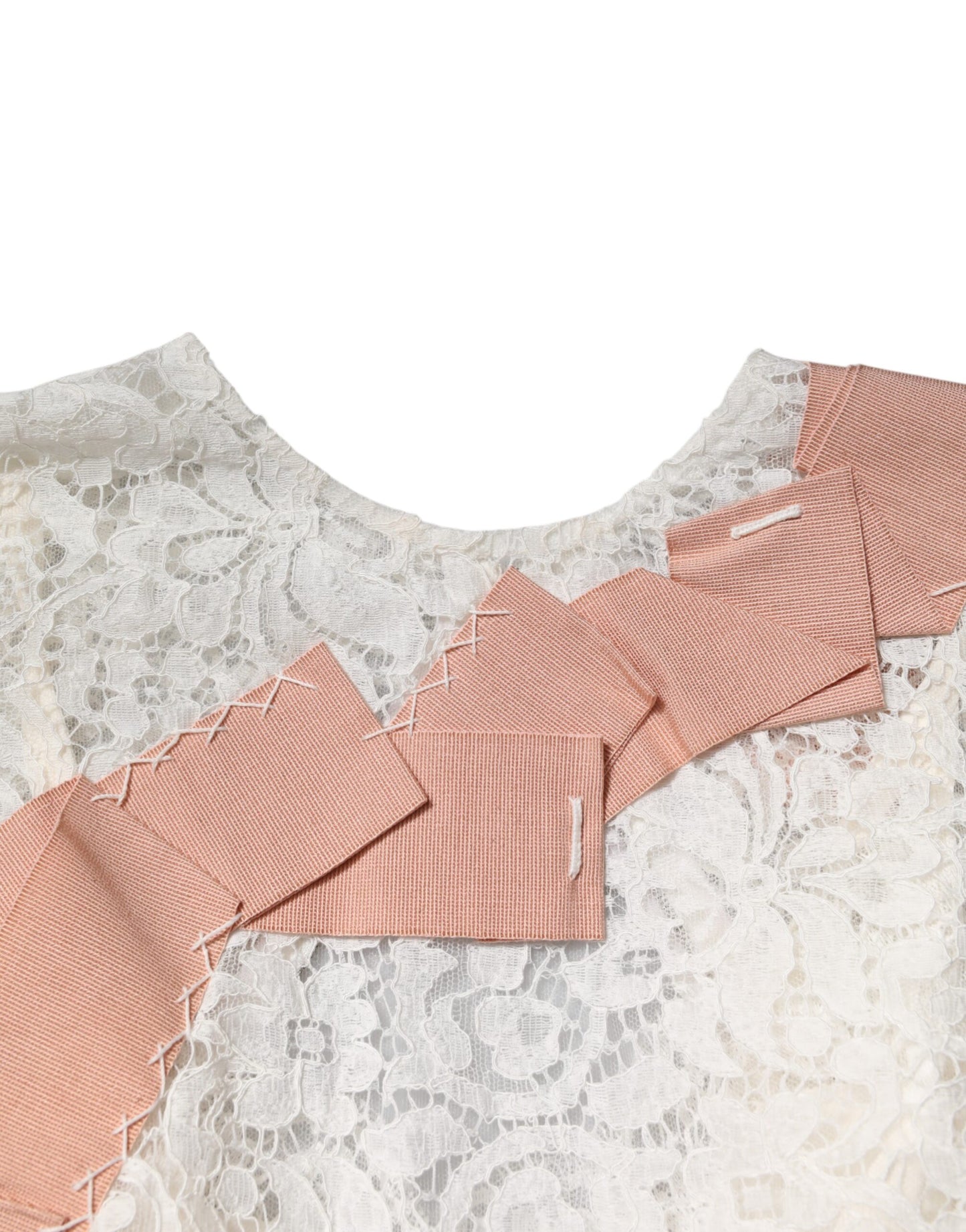 Blusa de manga corta con encaje floral blanco