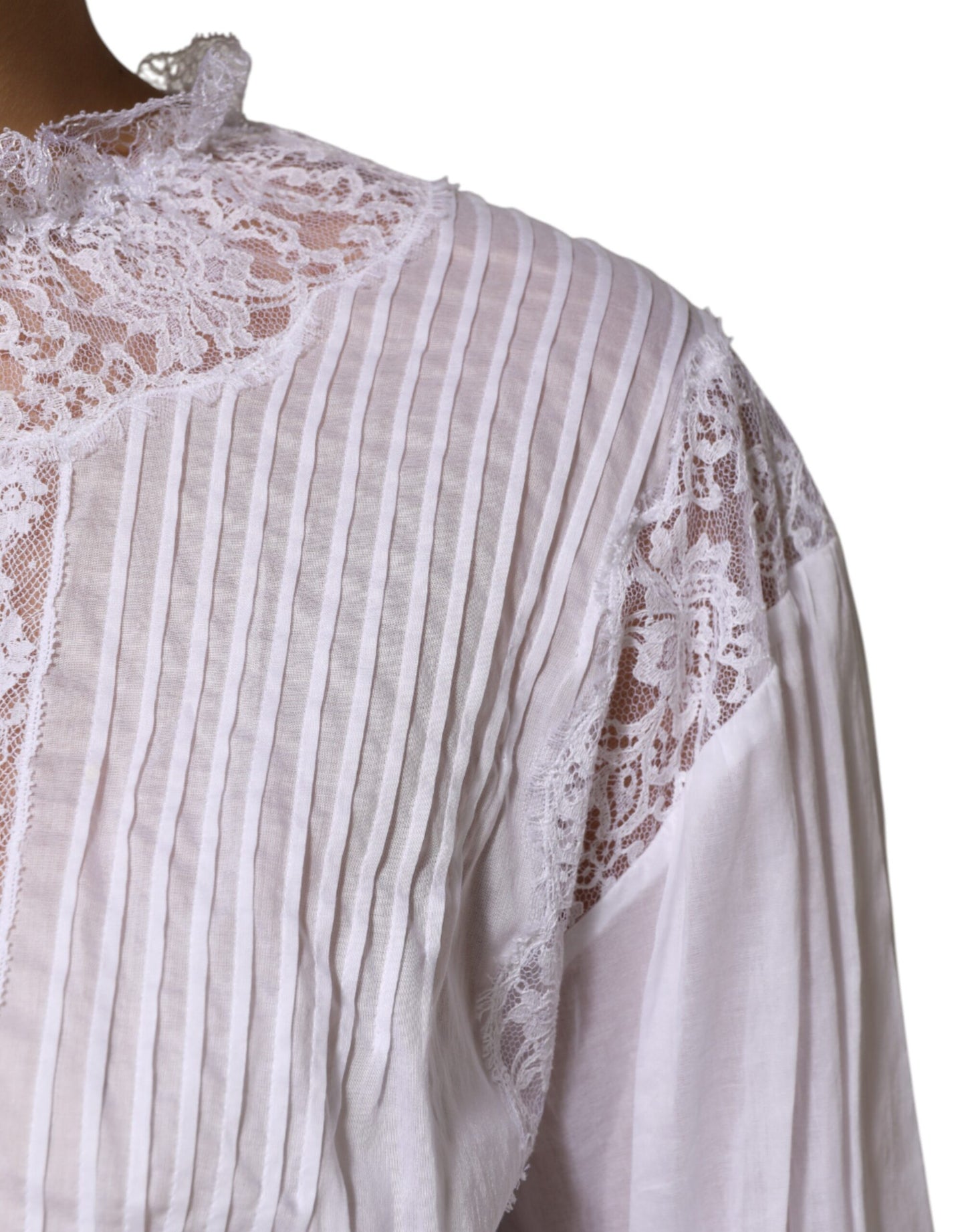 Blusa de manga larga con encaje floral de algodón blanco