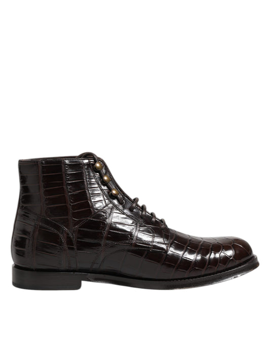 Botas cortas con cordones de cuero marrón oscuro