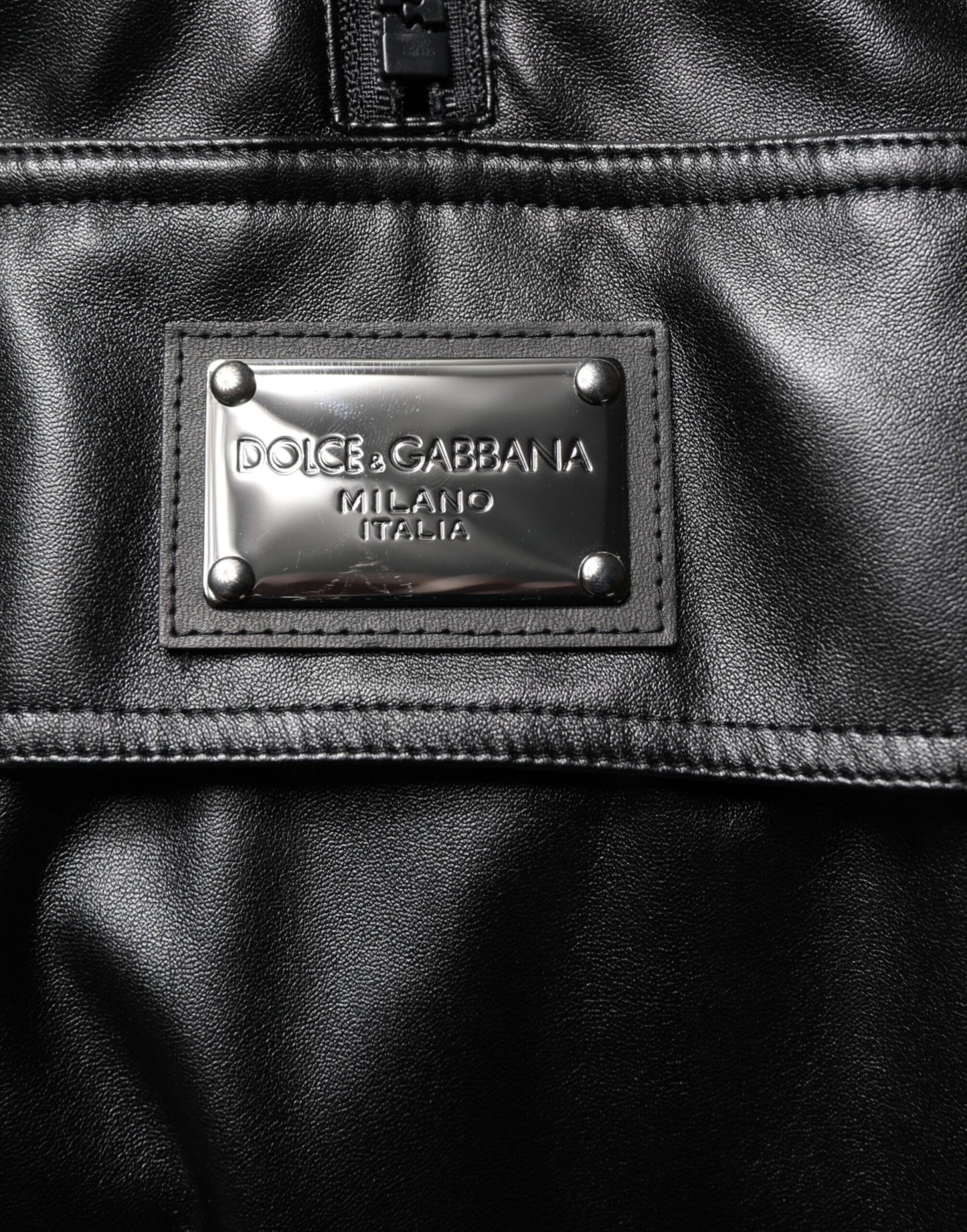 Chaqueta bomber de poliéster negra con placa del logotipo