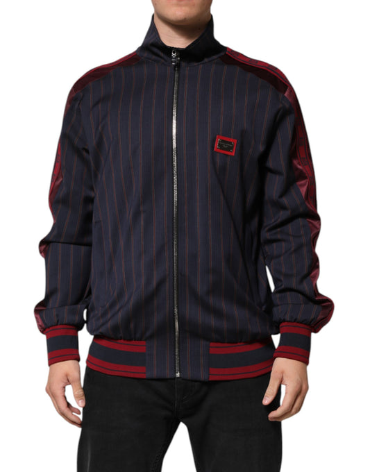 Chaqueta con cremallera completa y placa con logotipo de rayas azules y rojas