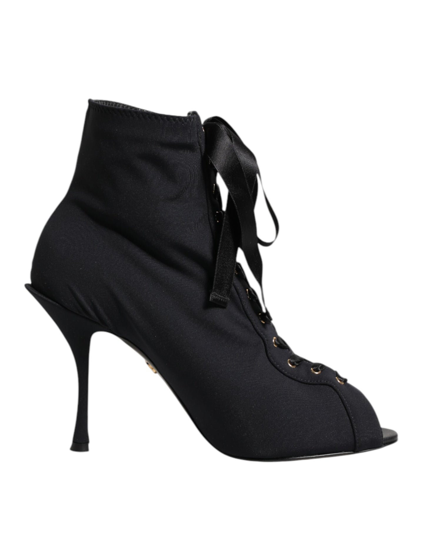 Botas negras con cordones y tacones de aguja