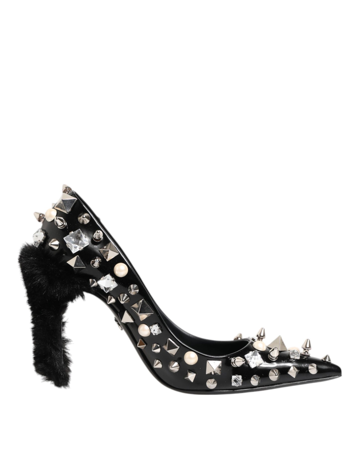 Zapatos de tacón de aguja con tachuelas y cristales negros