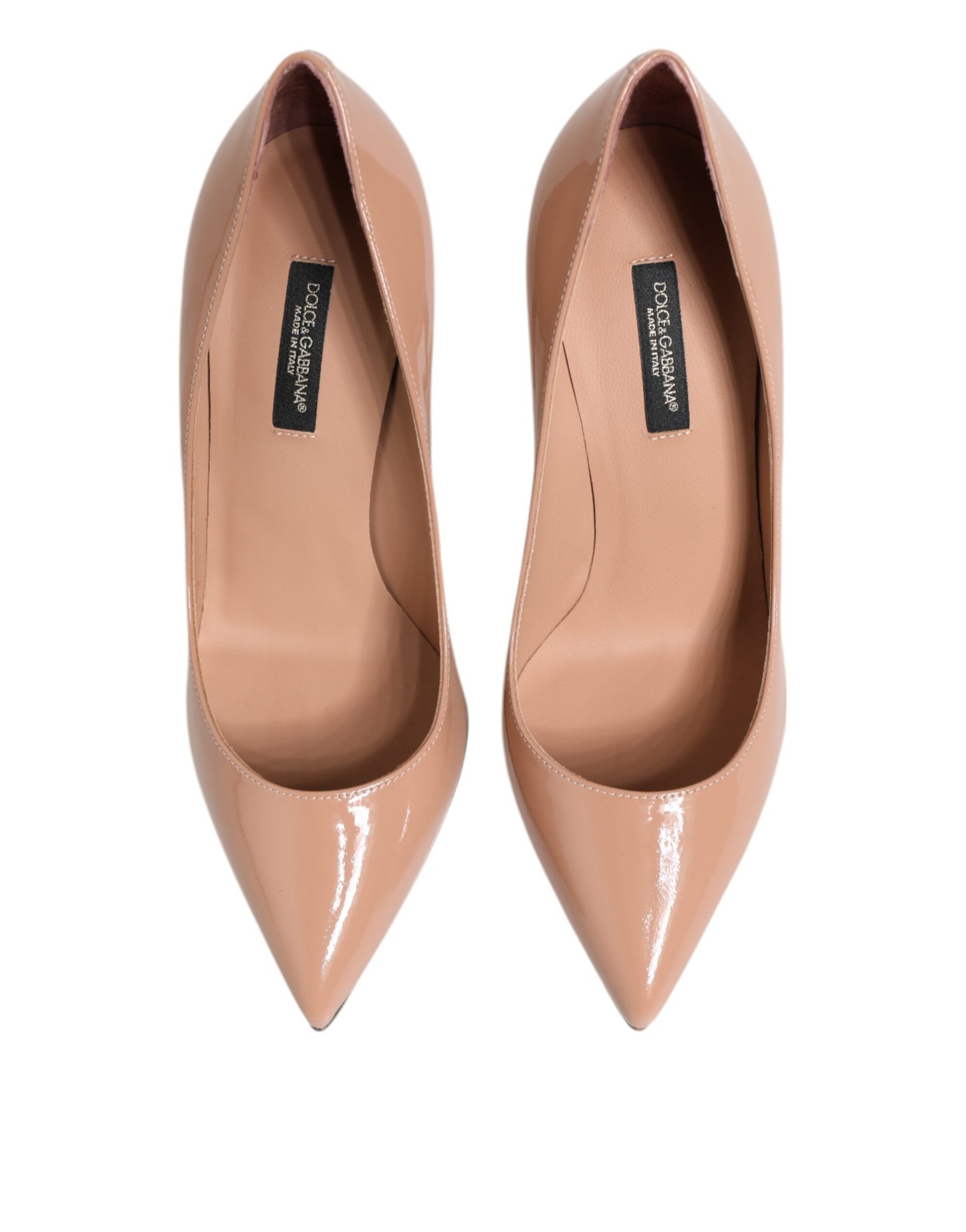 Zapatos de salón con tacón de aguja de charol beige