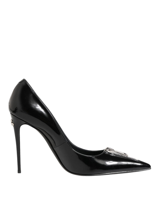 Zapatos de tacón con cremallera y charol negro