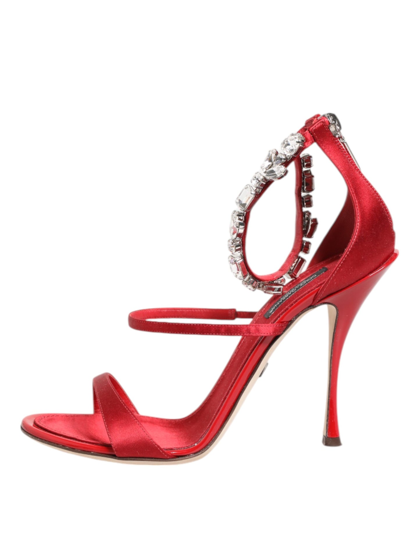 Sandalias Keira con cristales de satén rojo y tacones