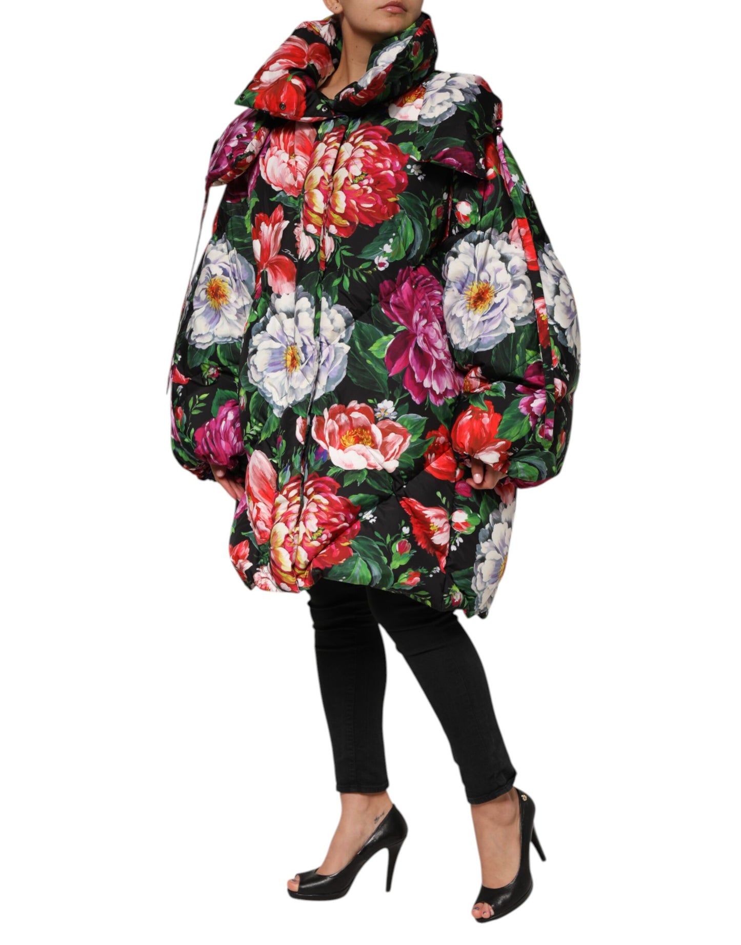Chaqueta acolchada con capucha y estampado floral multicolor