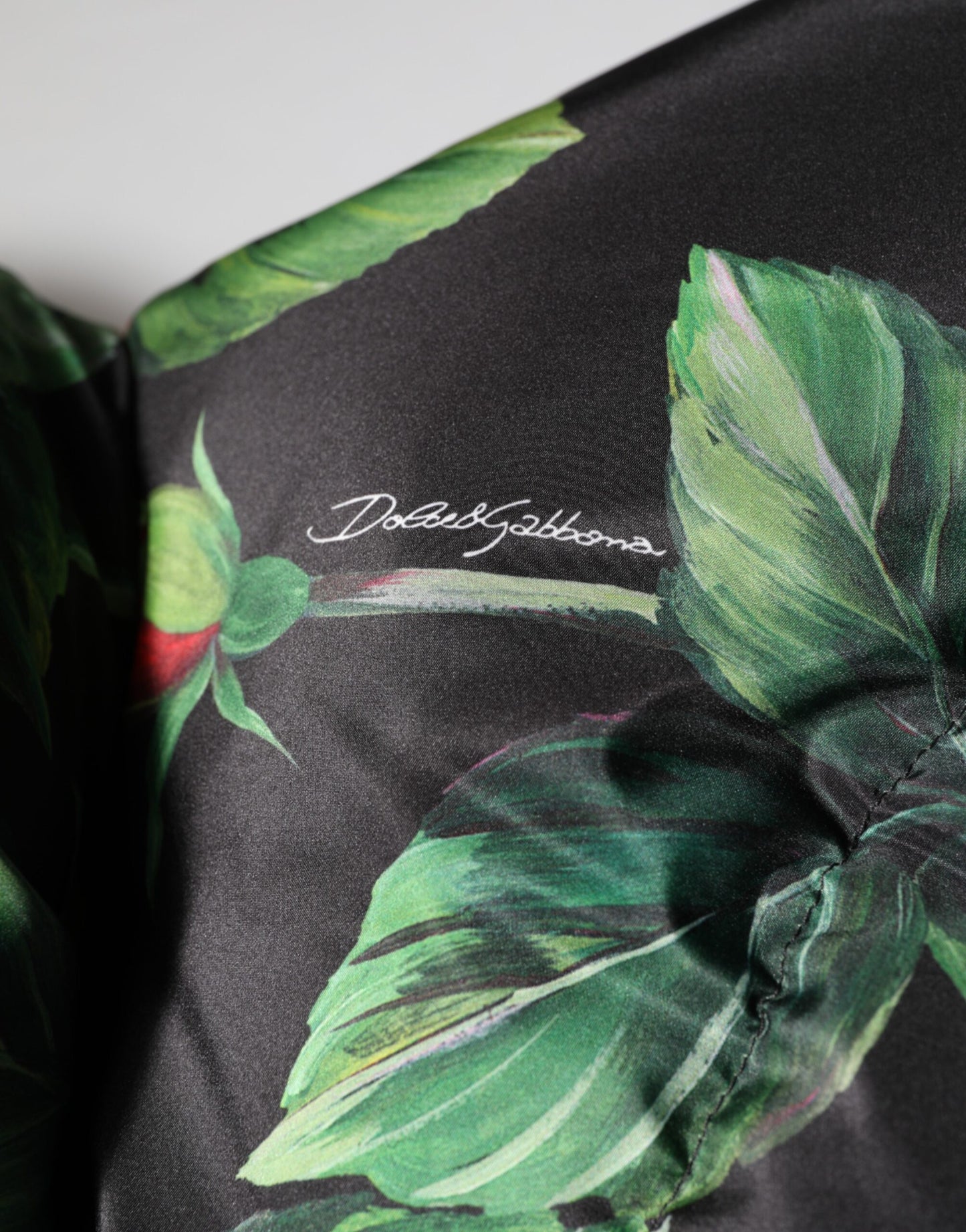 Chaqueta acolchada con cremallera completa y estampado floral multicolor